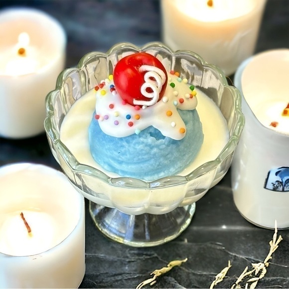 ⚠️SALE Candle // Handmade Blue Ice Cream And Sprinkles Candle SEND OFFERS 🥳 - Picture 3 of 6